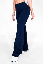 Cargar imagen en el visor de la galería, Bota Campana Azul Navy Mate - NUEVO | Leggin Anti-Celulitis, Anti-Fluidos Con Cintura Alta & Horma Ideal Leggins RBJ Leggins