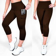 Cargar imagen en el visor de la galería, Capri Cafe Oscuro Mate | Capri Con Bolsillo Anti-Celulitis, Anti-Fluidos Con Cintura Alta & Horma Ideal Leggins RBJ Leggins