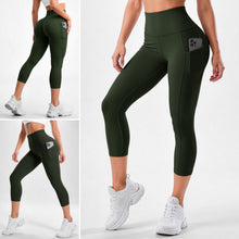 Cargar imagen en el visor de la galería, Capri Verde Oscuro Mate | Leggin Corto Con Bolsillo Anti-Celulitis, Anti-Fluidos Con Pretina Alta & Horma Ideal Leggins RBJ Leggins Capri Verde Oscuro Mate S - M
