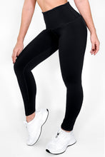Cargar imagen en el visor de la galería, Negro Mate | Leggin Anti-Celulitis, Anti-Fluidos Con Cintura Alta & Horma Ideal Leggins RBJ Leggins