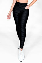 Cargar imagen en el visor de la galería, Perla Negra - NUEVO | Leggin Texturizado Anti-Celulitis, Anti-Fluidos Con Cintura Alta & Horma Ideal Leggins RBJ Leggins