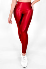 Cargar imagen en el visor de la galería, Rojo Fashion - NUEVO | Leggin Rojo Efecto Cuero, Anti-Celulitis, Anti-Fluidos Con Cintura Alta & Horma Ideal Leggins RBJ Leggins