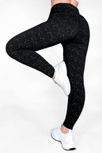 Cargar imagen en el visor de la galería, Zafiro Negro - NUEVO | Leggin Texturizado Anti-Celulitis, Anti-Fluidos Con Cintura Alta & Horma Ideal Leggins RBJ Leggins