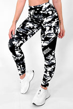 Cargar imagen en el visor de la galería, Militar Black & White | Leggin Anti-Celulitis, Anti-Fluidos Con Cintura Alta & Horma Ideal Leggins RBJ Leggins