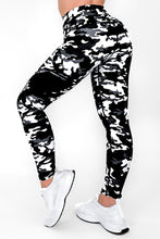 Cargar imagen en el visor de la galería, Militar Black & White | Leggin Anti-Celulitis, Anti-Fluidos Con Cintura Alta & Horma Ideal Leggins RBJ Leggins