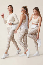Cargar imagen en el visor de la galería, Arena Militar | Leggin Anti-Celulitis, Anti-Fluidos Con Cintura Alta &amp; Horma Ideal Leggins RBJ Leggins 
