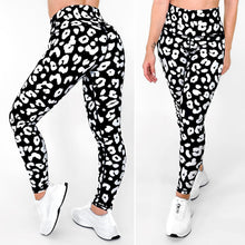 Cargar imagen en el visor de la galería, Black Panther | Leggin Anti-Celulitis, Anti-Fluidos Con Cintura Alta &amp; Horma Ideal Leggins RBJ Leggins 
