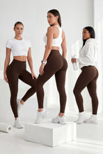 Cargar imagen en el visor de la galería, Cafe Oscuro Mate | Leggin Anti-Celulitis, Anti-Fluidos Con Cintura Alta &amp; Horma Ideal Leggins RBJ Leggins 
