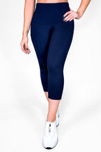 Cargar imagen en el visor de la galería, Capri Azul Navy Mate | Capri Anti-Celulitis, Anti-Fluidos Con Cintura Alta &amp; Horma Ideal Leggins RBJ Leggins 
