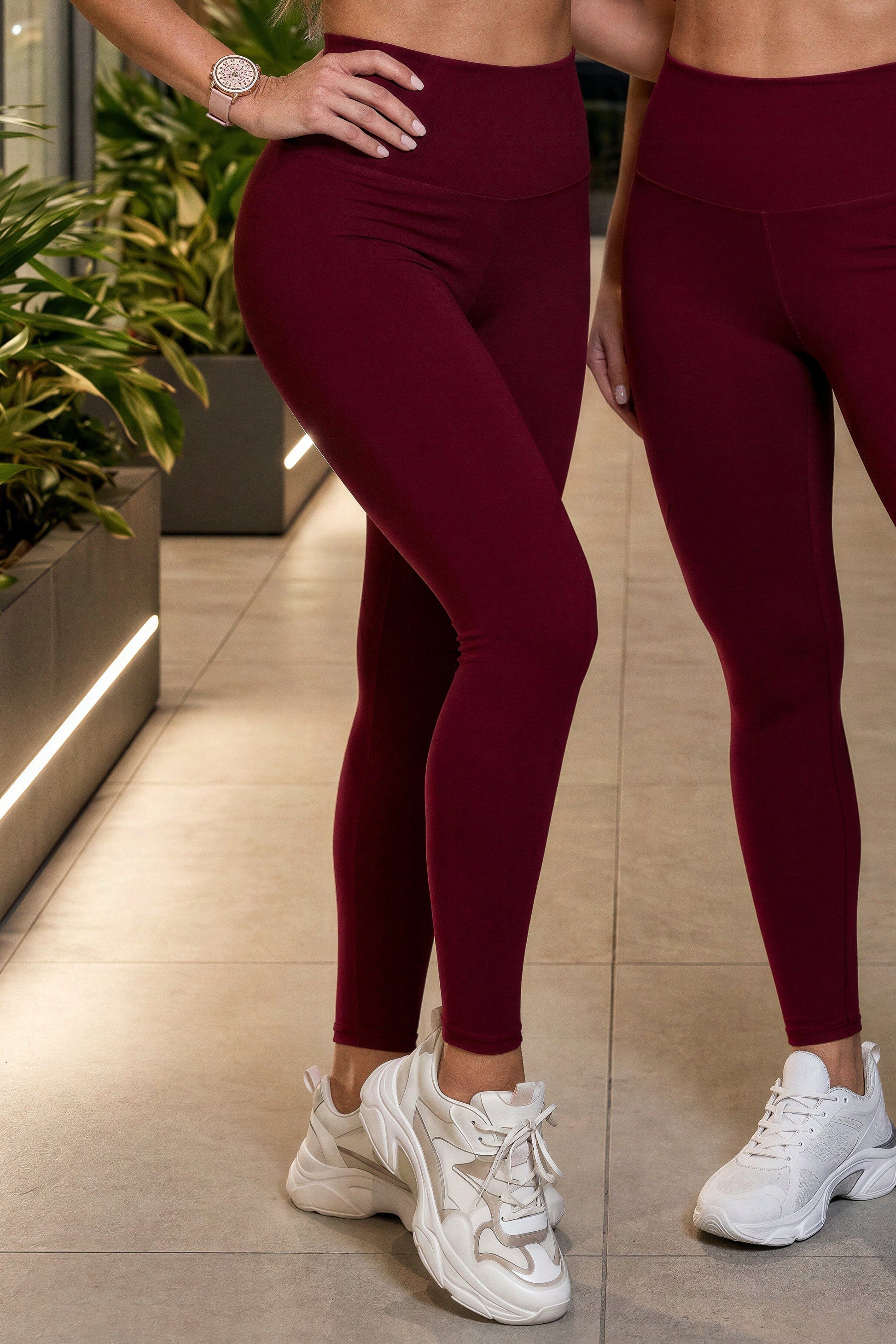 Conjunto Premium • Dos Piezas | Leggin Vino Oscuro Mate + Top París Blanco Leggins RBJ Leggins 