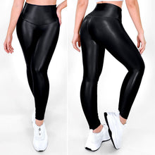 Cargar imagen en el visor de la galería, Negro Universe | Leggin Negro Efecto Cuero, Anti-Celulitis, Anti-Fluidos Con Cintura Alta &amp; Horma Ideal Leggins RBJ Leggins 
