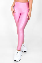 Cargar imagen en el visor de la galería, Rosa Lollipop - NUEVO | Leggin Rosa Barbie Efecto Cuero, Anti-Celulitis, Anti-Fluidos Con Cintura Alta &amp; Horma Ideal Leggins RBJ Leggins 
