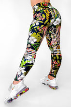 Cargar imagen en el visor de la galería, Verde Tropical | Leggin Anti-Celulitis, Anti-Fluidos Con Cintura Alta &amp; Horma Ideal Leggins RBJ Leggins 
